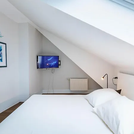 Papillon 14-7 Apartman *